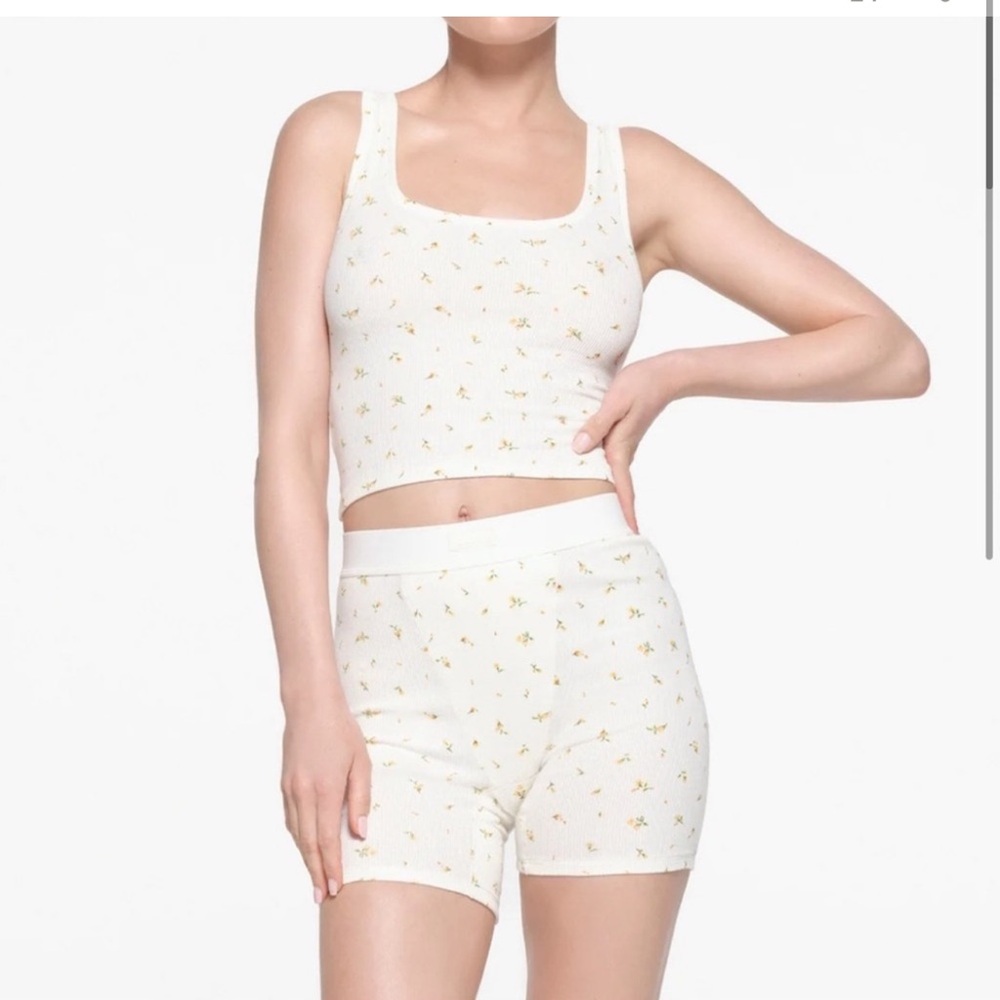 Skims Soft Lounge Set